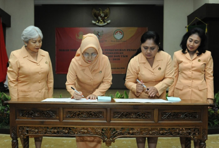 Bintang Puspayoga: Wanita Mampu Berwirausaha Topang Ekonomi Keluarga